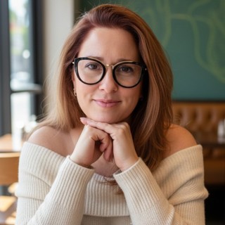 Analia Torregrosa headshot 
