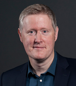 Andrew Manning headshot