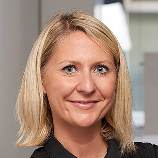 Tanya Derrick headshot