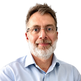 Dan Wardle headshot