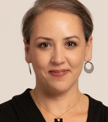 Karen Degennaro headshot